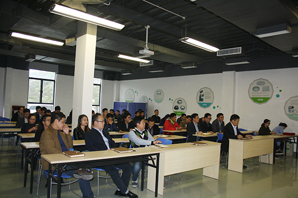 1484557435964732.jpg 2016年會(huì)2.jpg